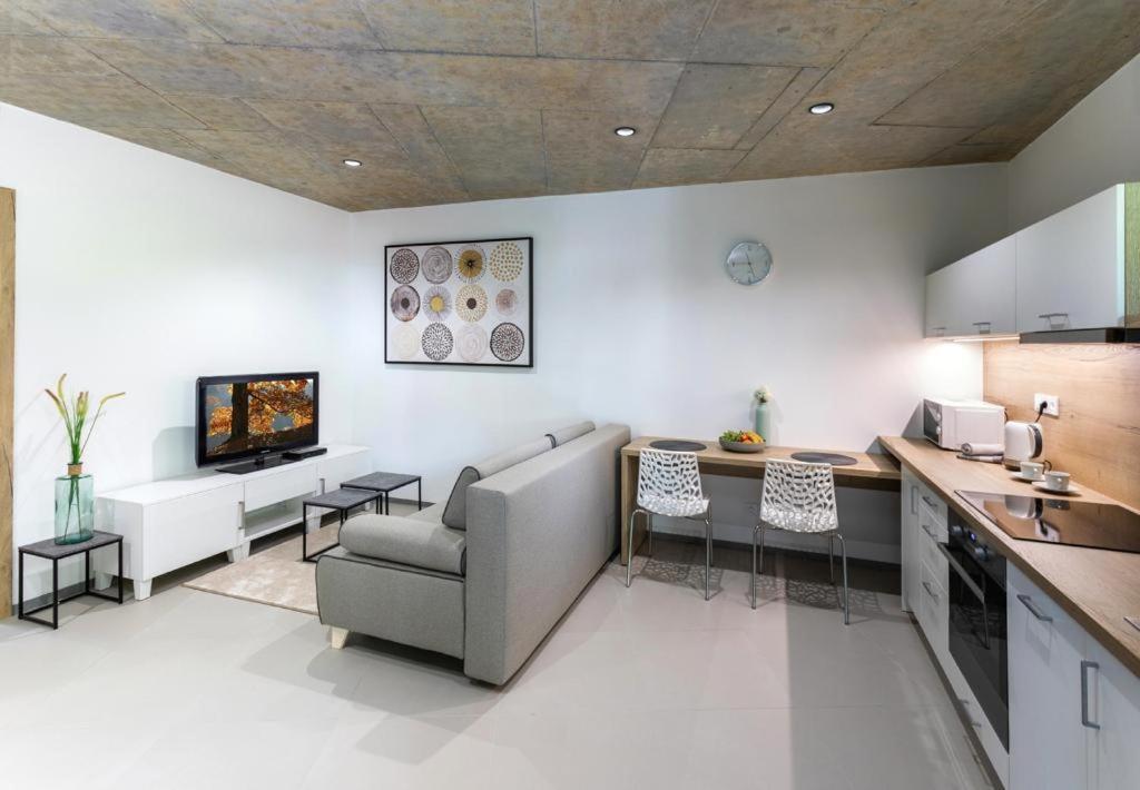 Nerudovka Apartment Карлови Вари Екстериор снимка